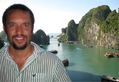 I love this picture because it looks so fake! The camera is obviously focused on the background while I appear blurred. It seems to create a visual effect that the background, Halong Bay, is a poster hanging on the wall behind me...or, that my figure is nothing more than a cardboard cutout.