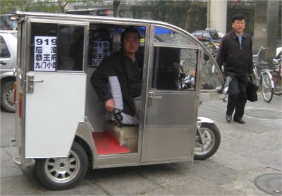 After speeding through Tiananmen Square and seeing the front of the Forbidden city, I had to make my way to the Great Wall! I nearly took this little cab thing, but the prices were too high, so I walked it.